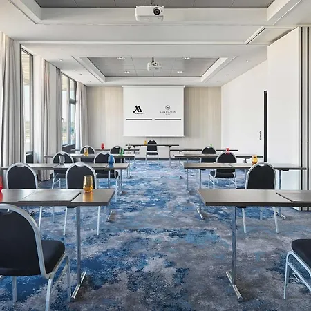 Sheraton Frankfurt Airport & Conference Center Hotel 4*