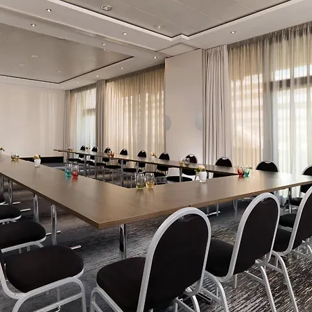 Hotel Sheraton Frankfurt Airport & Conference Center 4*