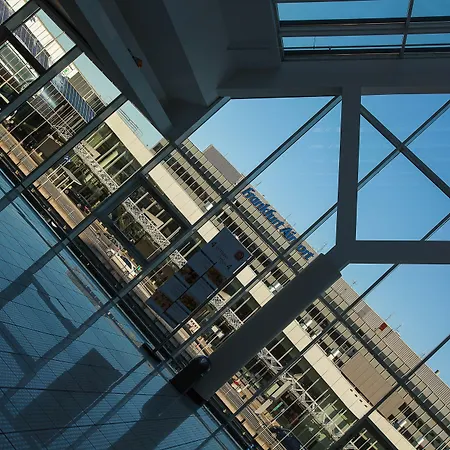 Sheraton Frankfurt Airport & Conference Center 4* Francoforte sul Meno