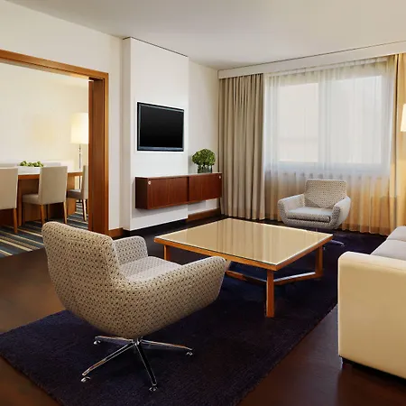 Sheraton Frankfurt Airport & Conference Center Hotel 4*