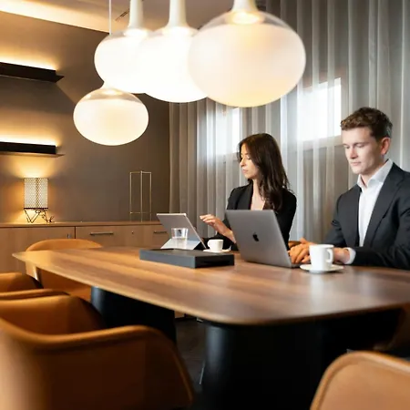 Sheraton Frankfurt Airport & Conference Center 4*