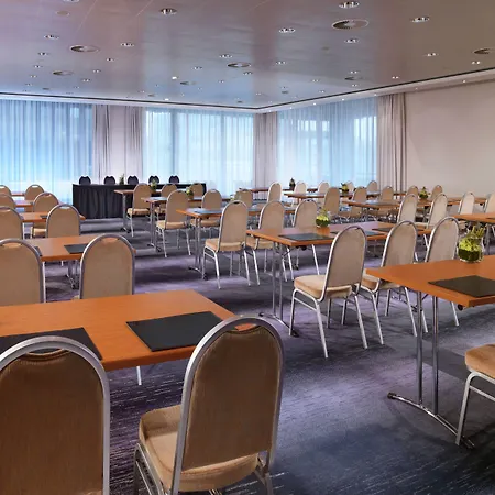 Sheraton Frankfurt Airport & Conference Center