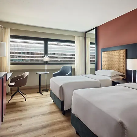 Sheraton Frankfurt Airport & Conference Center Ξενοδοχείο 4*