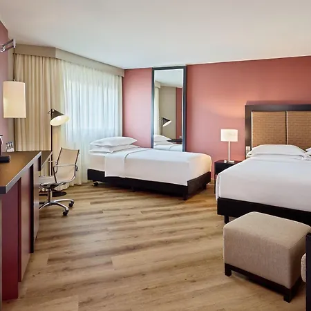 Ξενοδοχείο Sheraton Frankfurt Airport & Conference Center 4*