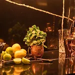 ومركز مؤتمرات شيراتون مطار 4*