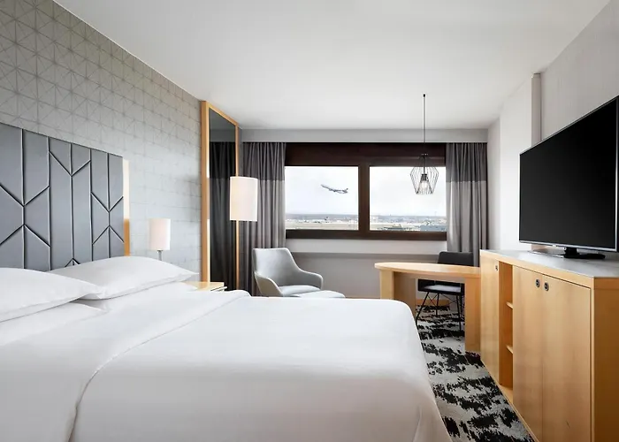 Sheraton Frankfurt Airport & Conference Center 4*