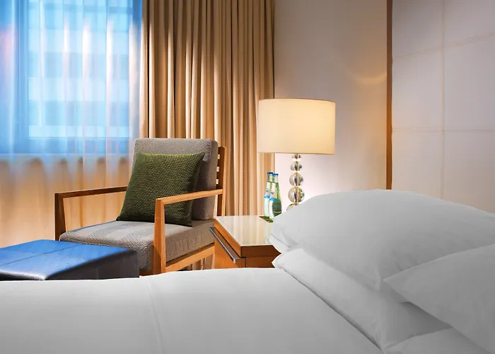 Hotell Sheraton Frankfurt Airport & Conference Center