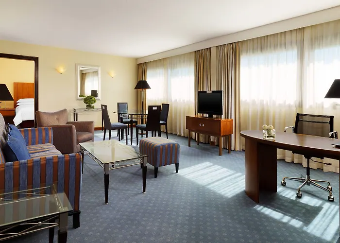 Отель Sheraton Frankfurt Airport & Conference Center