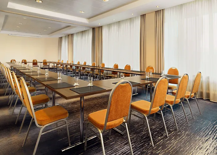 Sheraton Frankfurt Airport & Conference Center 4*