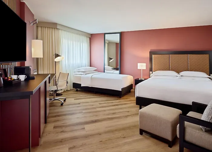 Hotell Sheraton Frankfurt Airport & Conference Center 4*