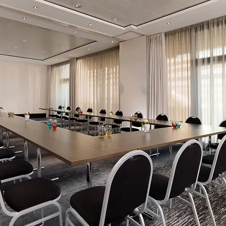 Szálloda Sheraton Frankfurt Airport & Conference Center 4*